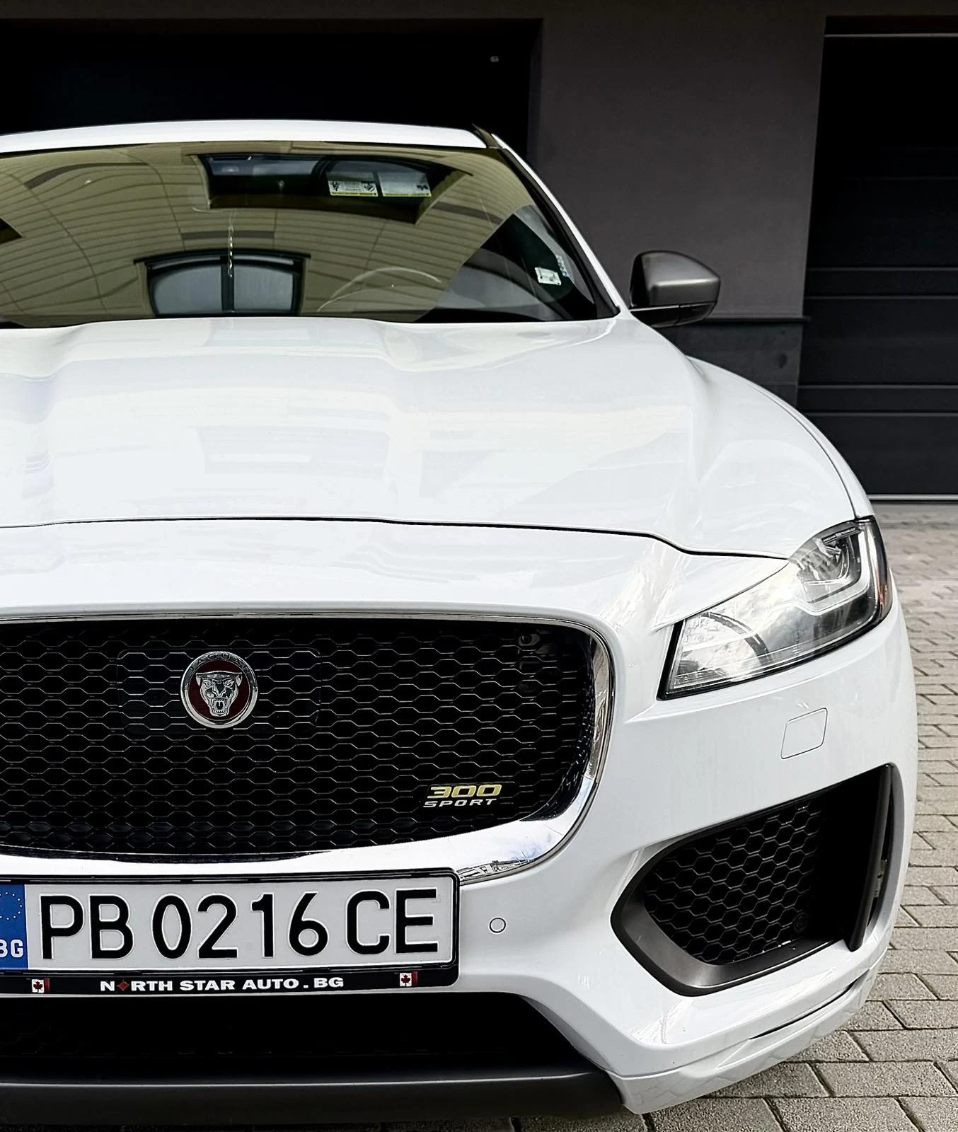 Jaguar F-PACE 300 sport/ лизинг/ всички екстри/ , снимка 4 - Автомобили и джипове - 54386313