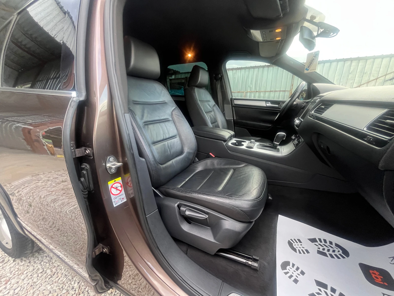 VW Touareg 3.0TDI, 245 kc.АВТОМАТИК, ЛИЗИНГ, снимка 13 - Автомобили и джипове - 54574539