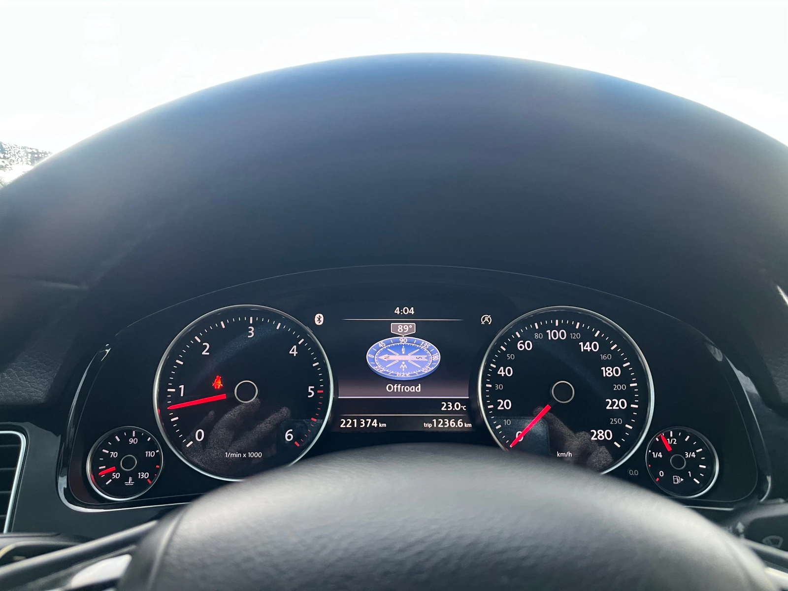 VW Touareg 3.0TDI, 245 kc.АВТОМАТИК, ЛИЗИНГ, снимка 10 - Автомобили и джипове - 54574539