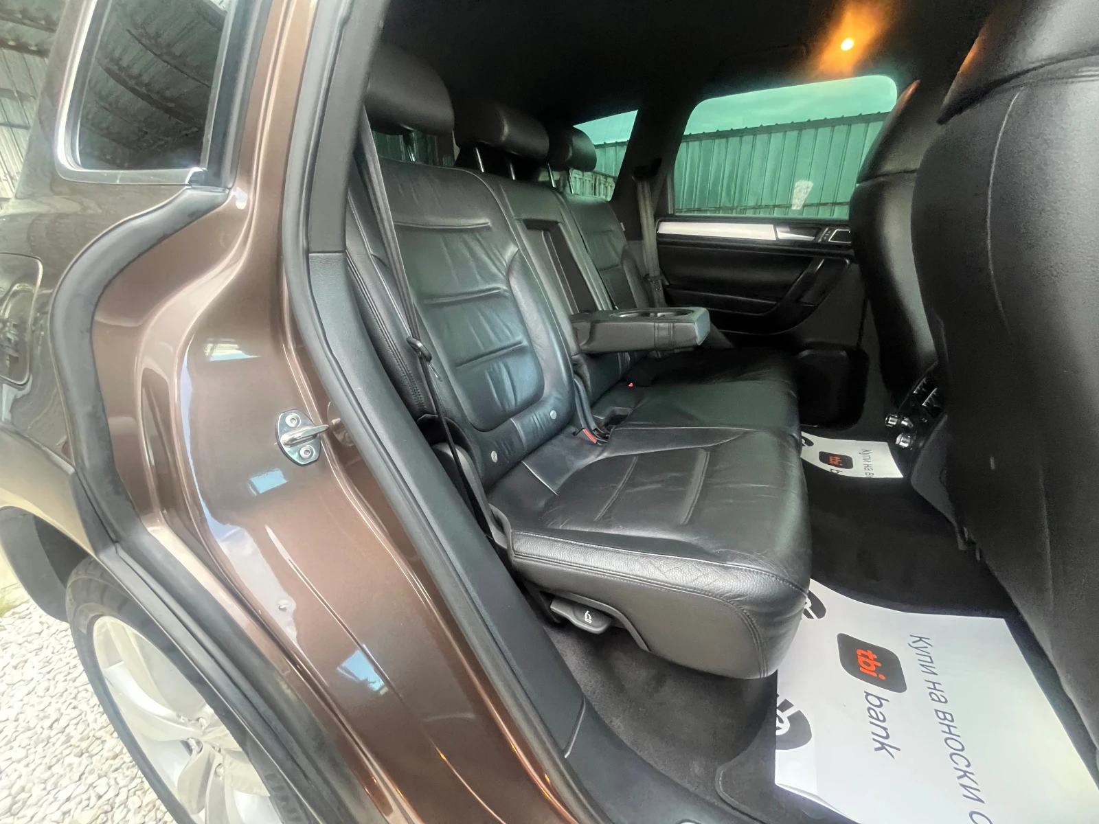 VW Touareg 3.0TDI, 245 kc.АВТОМАТИК, ЛИЗИНГ, снимка 16 - Автомобили и джипове - 54574539