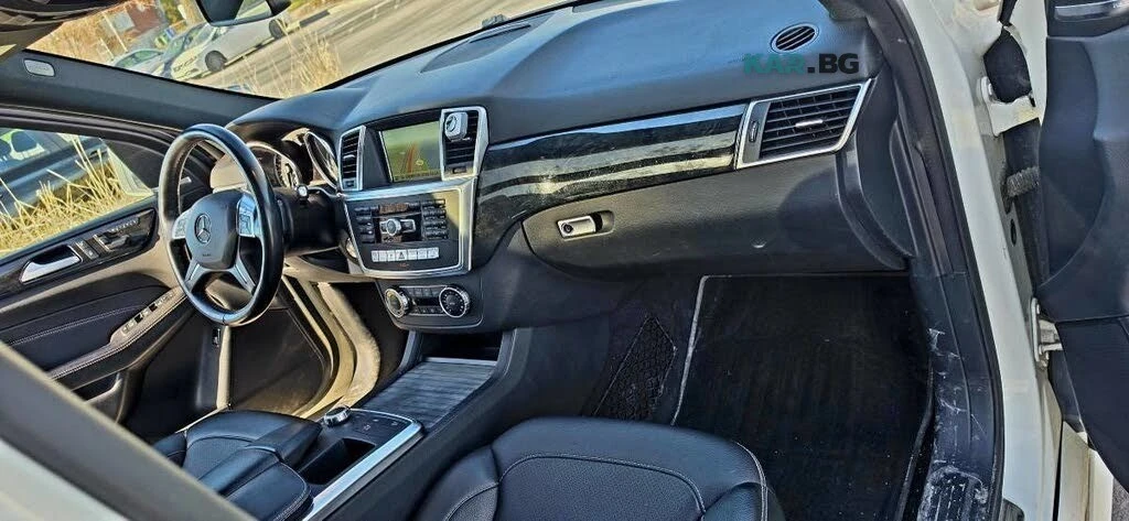 Mercedes-Benz ML 350 BlueTEC 4MATIC * АвтоКредит* (ЦЕНА ДО БГ), снимка 7 - Автомобили и джипове - 54599378