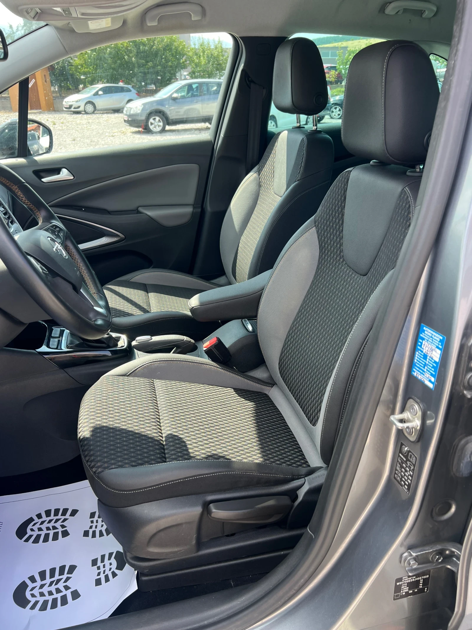 Opel Crossland X 1.2i 80.000km!!!, снимка 11 - Автомобили и джипове - 55698422