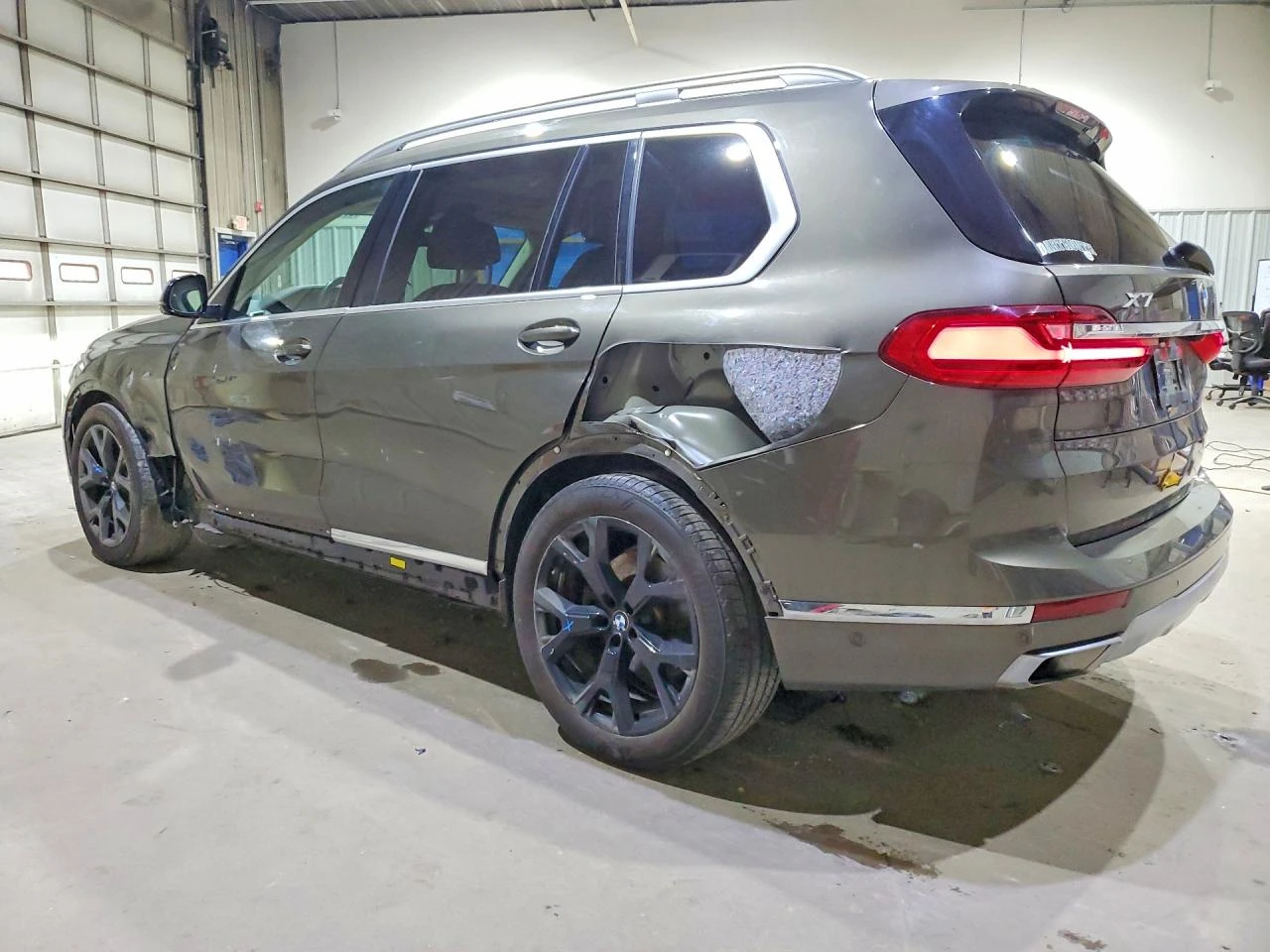 BMW X7 3.0l xDrive40I, снимка 2 - Автомобили и джипове - 55755930