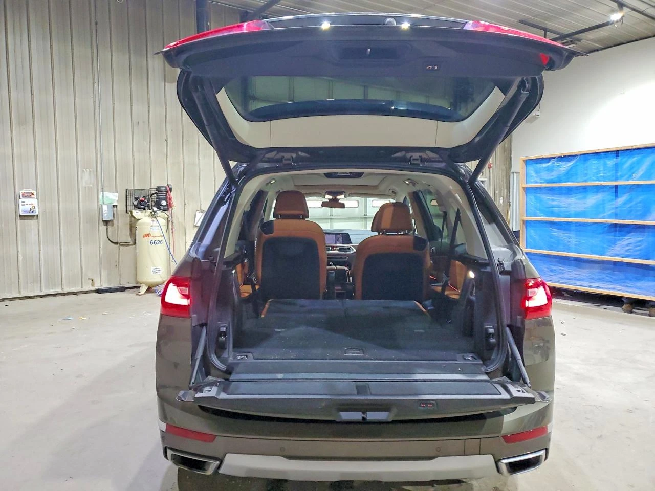 BMW X7 3.0l xDrive40I, снимка 6 - Автомобили и джипове - 55755930