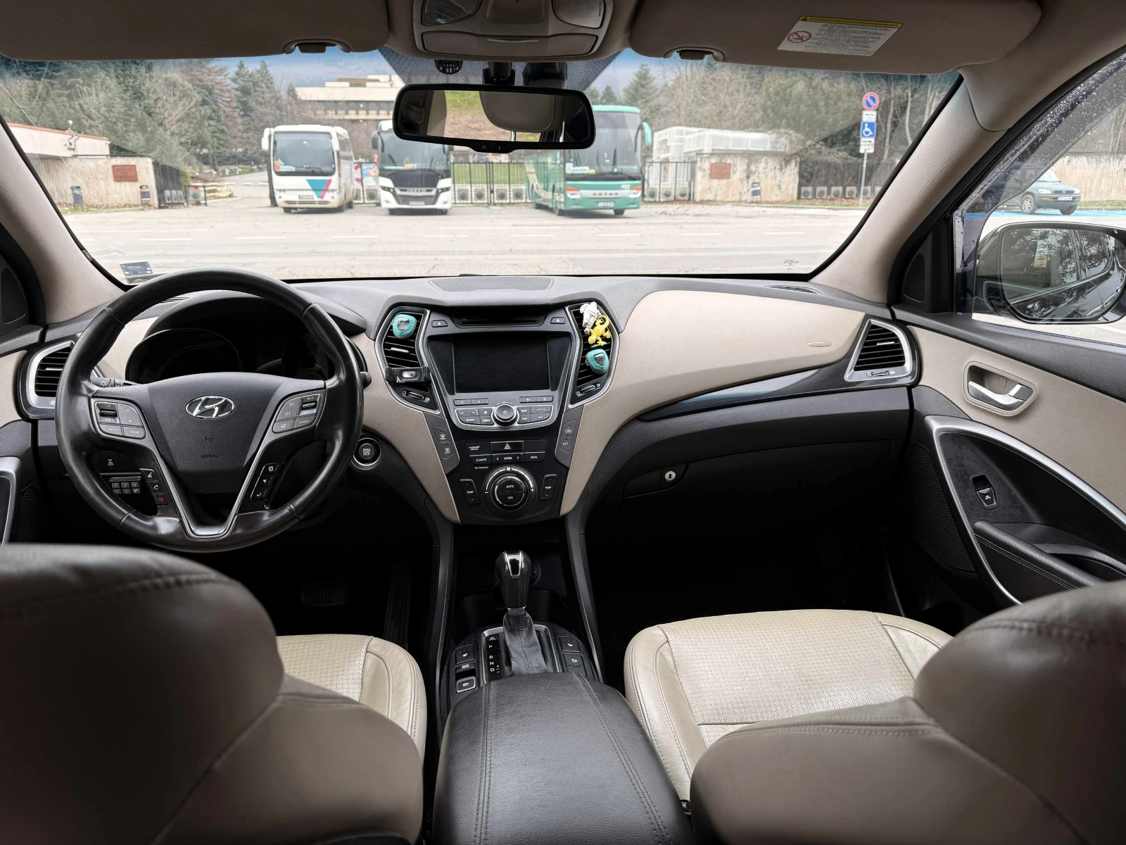 Hyundai Santa fe 2.2CRDI 4x4 сервизна история, снимка 11 - Автомобили и джипове - 56305110