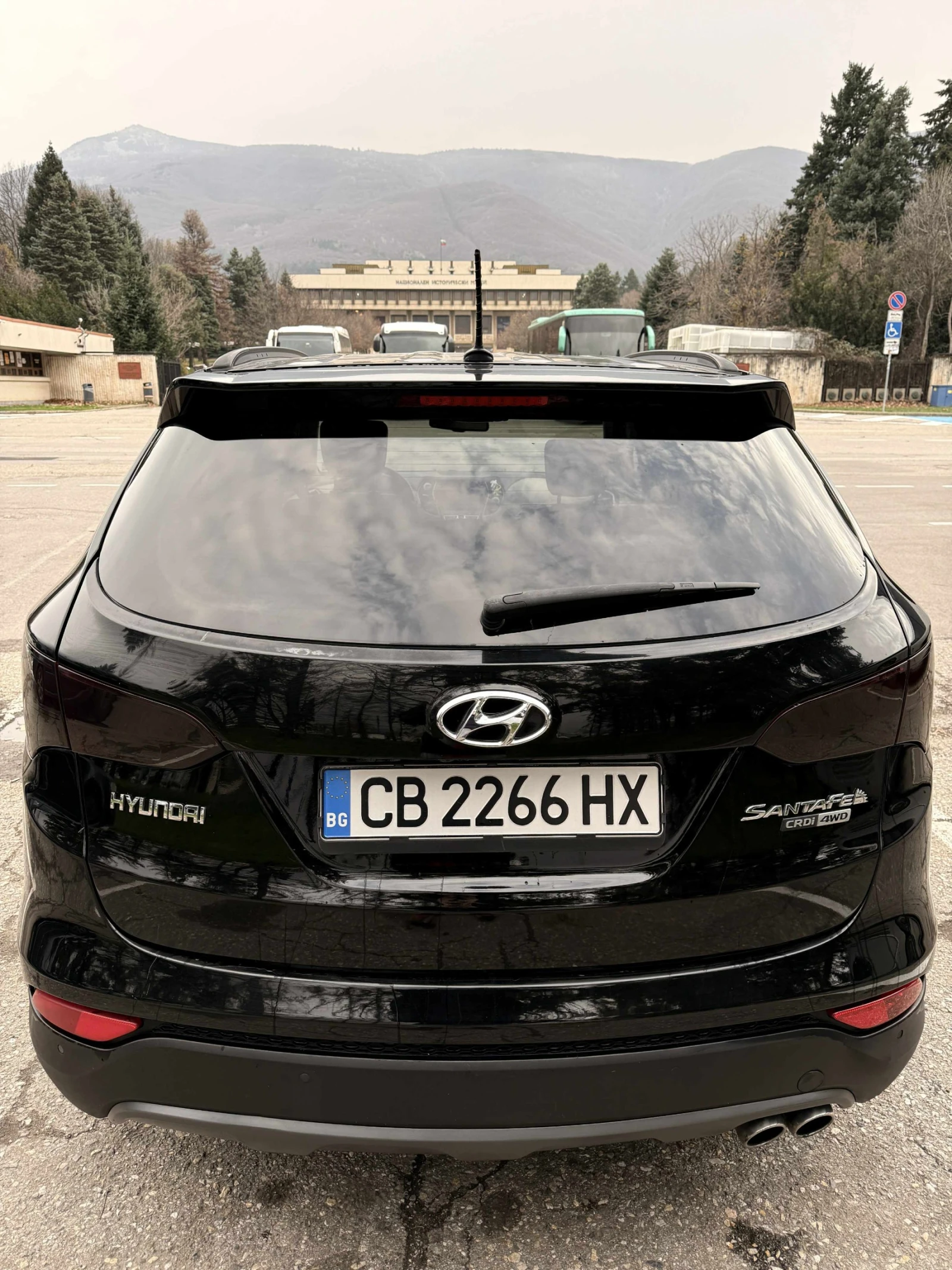 Hyundai Santa fe 2.2CRDI 4x4 сервизна история, снимка 7 - Автомобили и джипове - 56305110