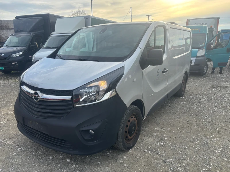 Opel Vivaro Клима Euro 5B 160000км, снимка 1 - Бусове и автобуси - 48416678