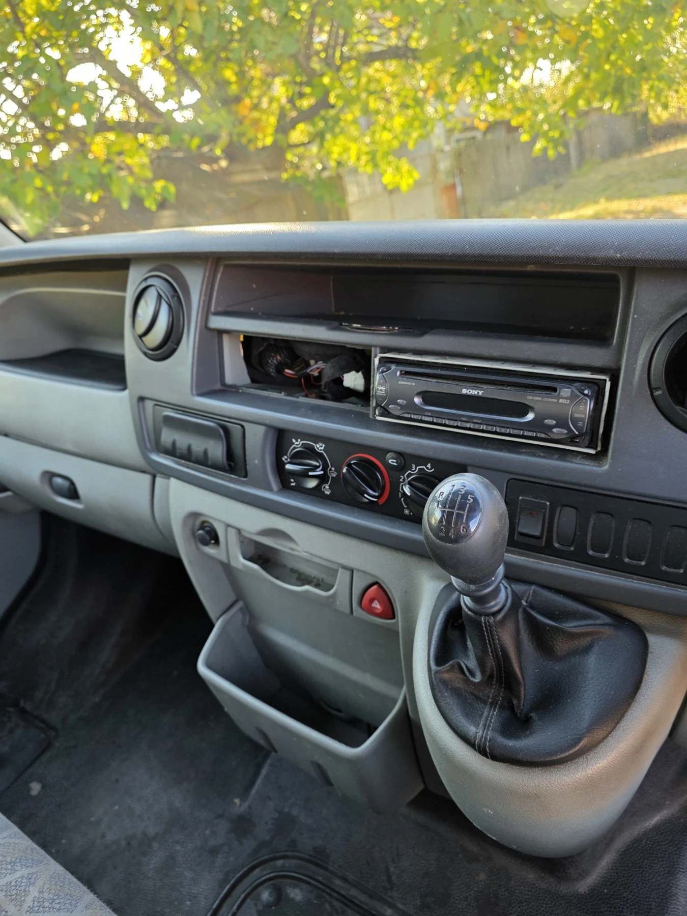 Renault Master товарен - изображение 10