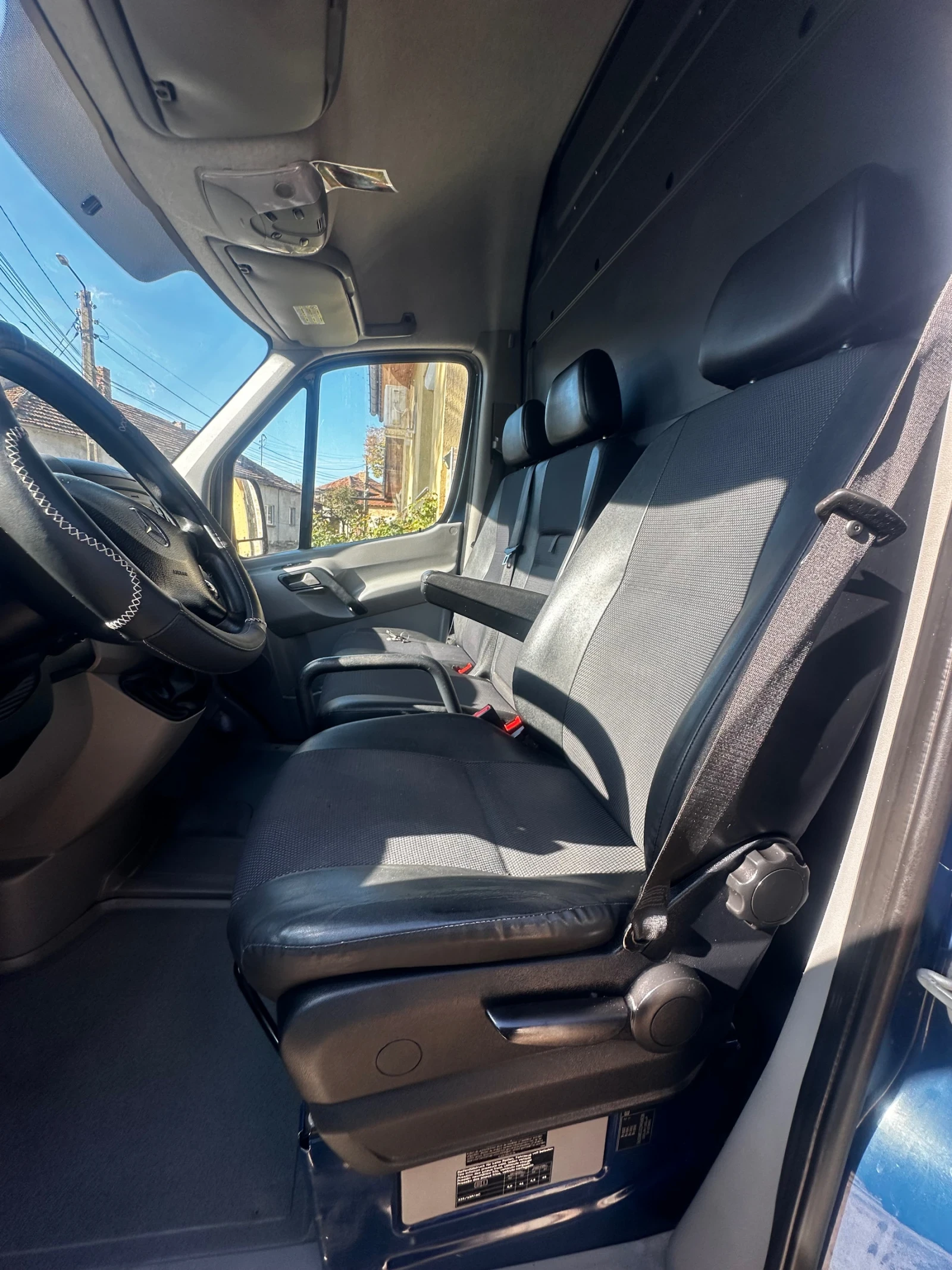 Mercedes-Benz 316  - изображение 7