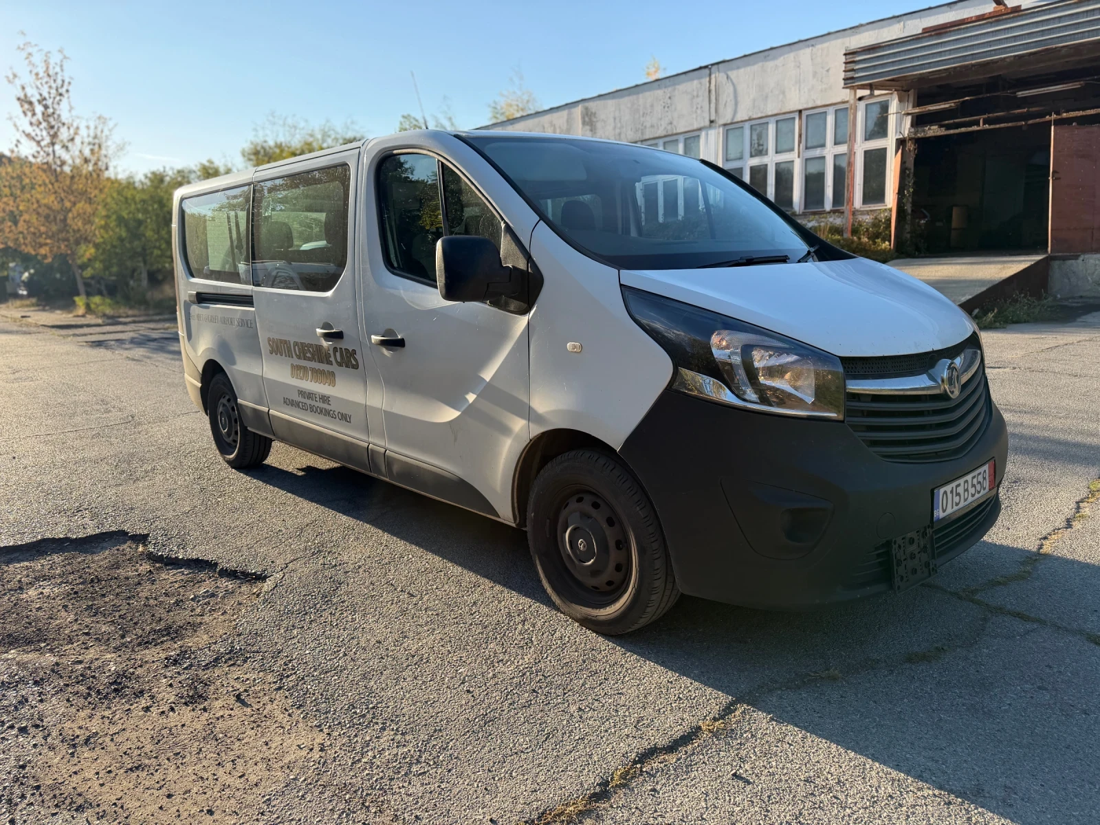Opel Vivaro 1.6 dci 120hp R9M, снимка 6 - Бусове и автобуси - 56362364
