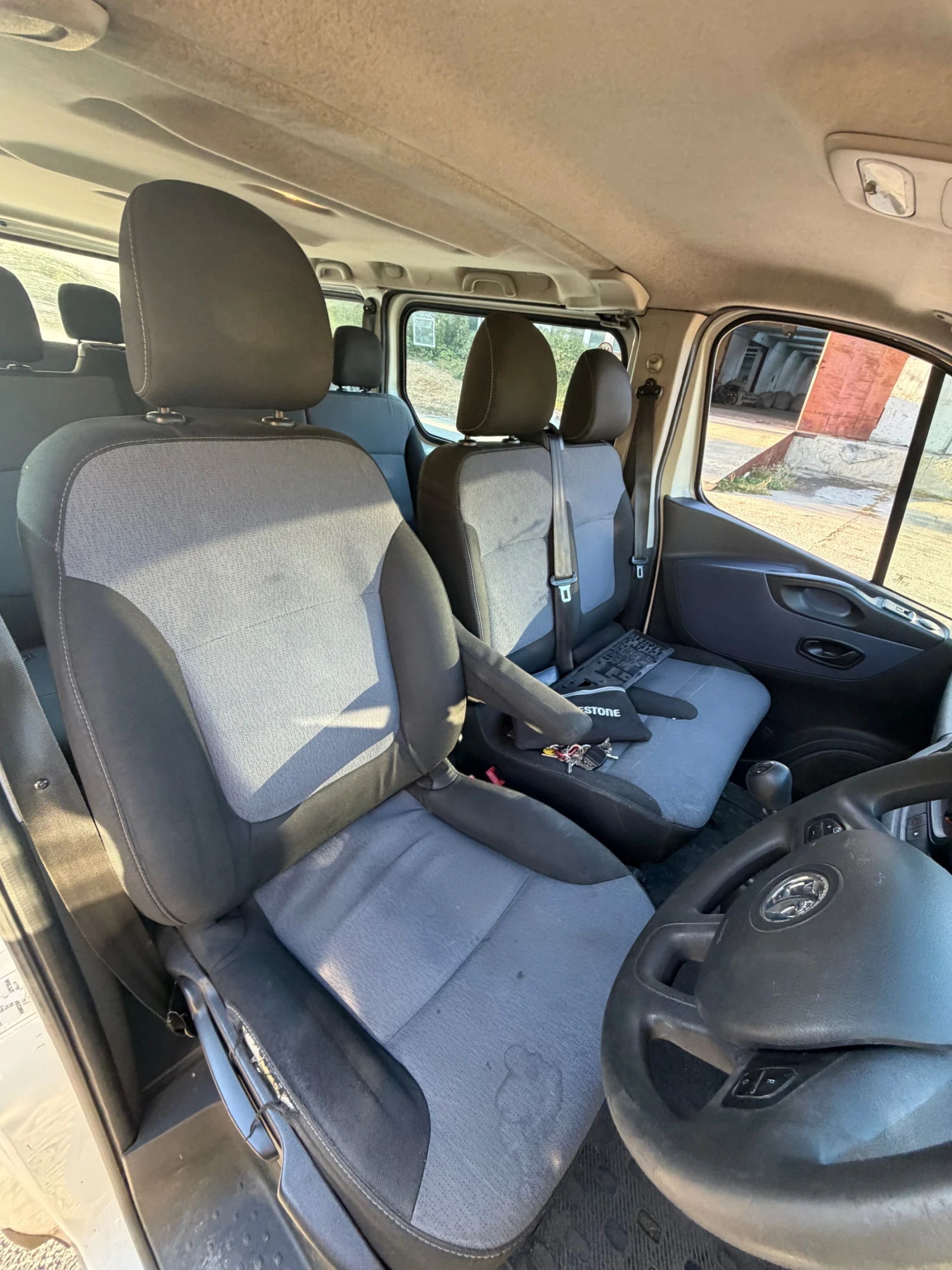 Opel Vivaro 1.6 dci 120hp R9M, снимка 9 - Бусове и автобуси - 56362364