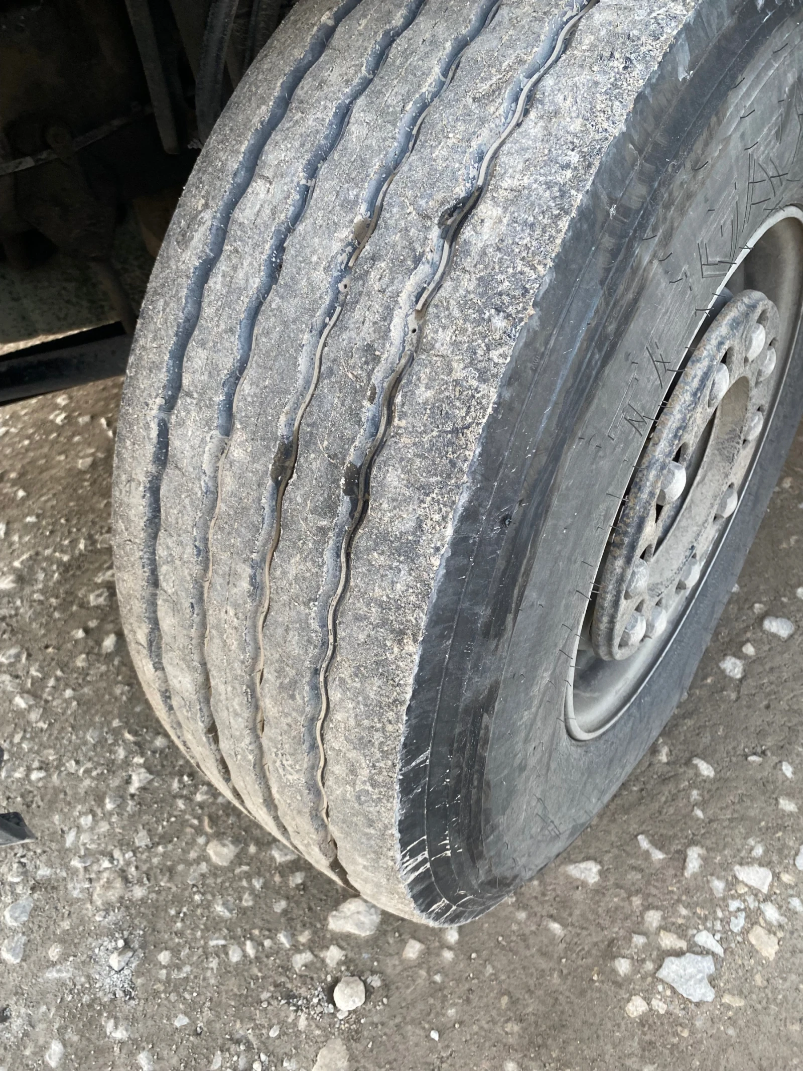 Volvo Fh Влекач, снимка 5 - Камиони - 54092844