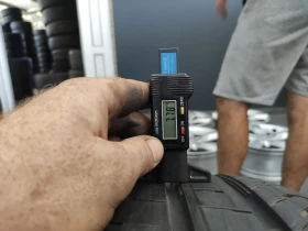 Гуми Летни 235/65R16, снимка 3