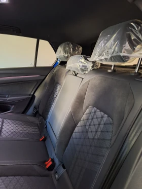 VW Golf 8.5 R-Line Plus* Sport TDI/ Black optic/NEW Гаран , снимка 9