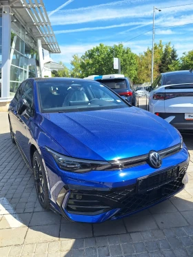 VW Golf 8.5 R-Line Plus* Sport TDI/ Black optic/NEW Гаран , снимка 4