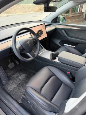 Tesla Model Y Dual motors 4x4, снимка 11