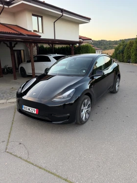 Tesla Model Y Dual motors 4x4, снимка 1