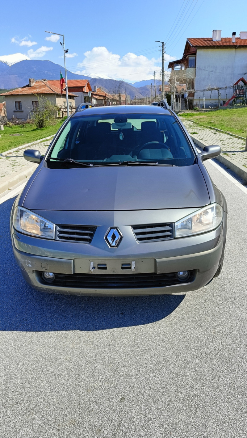 Renault Megane 1.9 dci, снимка 11 - Автомобили и джипове - 46248563