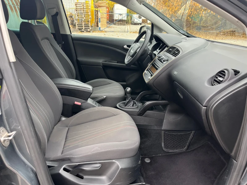 Seat Altea XL 1.6TDI 105, снимка 11 - Автомобили и джипове - 48019247