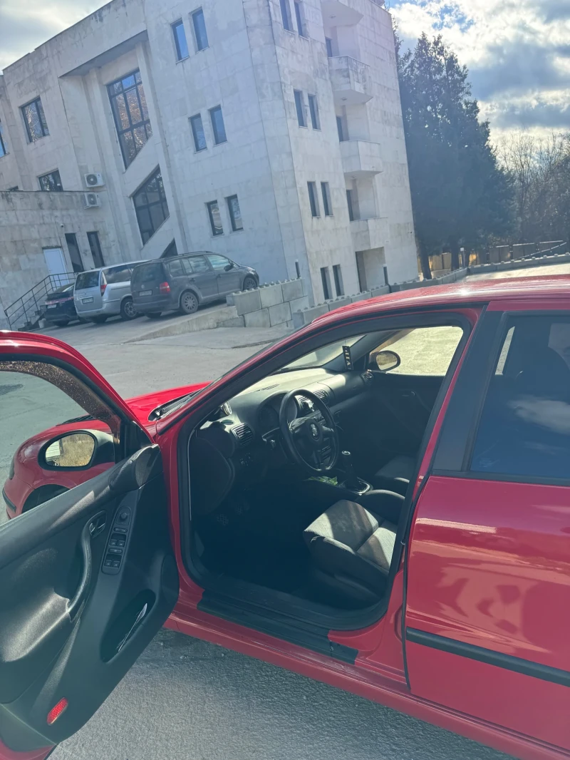 Seat Leon, снимка 6 - Автомобили и джипове - 48082011