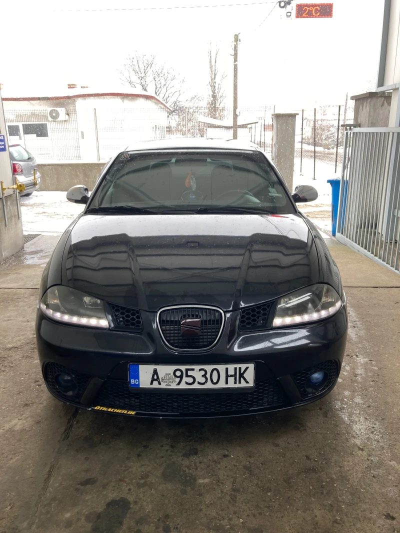 Seat Ibiza, снимка 1 - Автомобили и джипове - 48650950