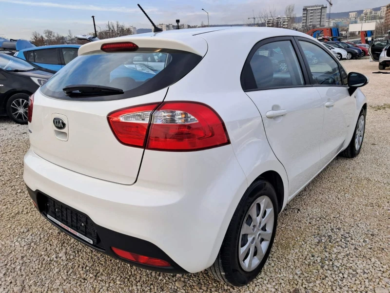 Kia Rio 1.4 Бензин/Газ, снимка 4 - Автомобили и джипове - 49082051