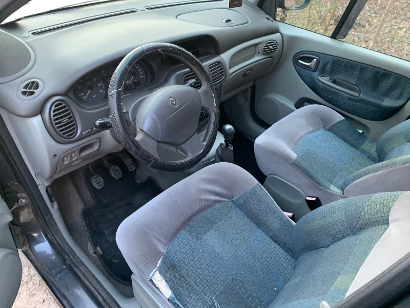 Renault Scenic Рено Меган Сценик, снимка 9 - Автомобили и джипове - 49097863