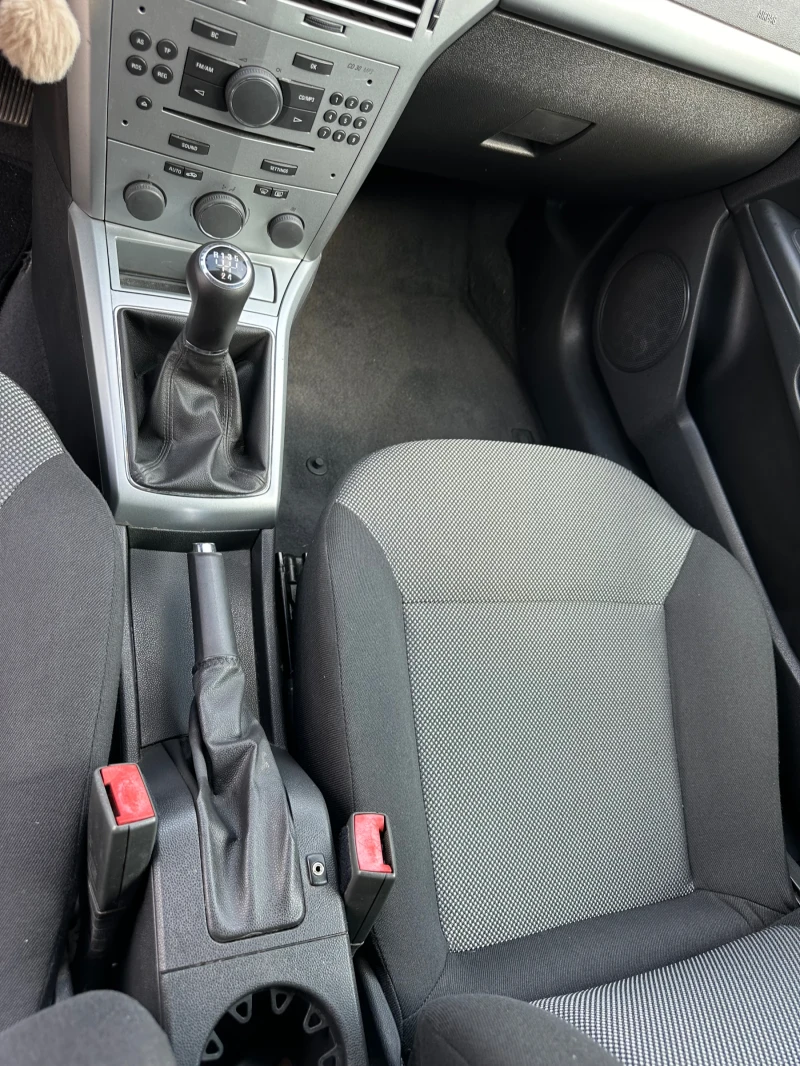 Opel Astra  1.6 101 , снимка 10 - Автомобили и джипове - 52498299