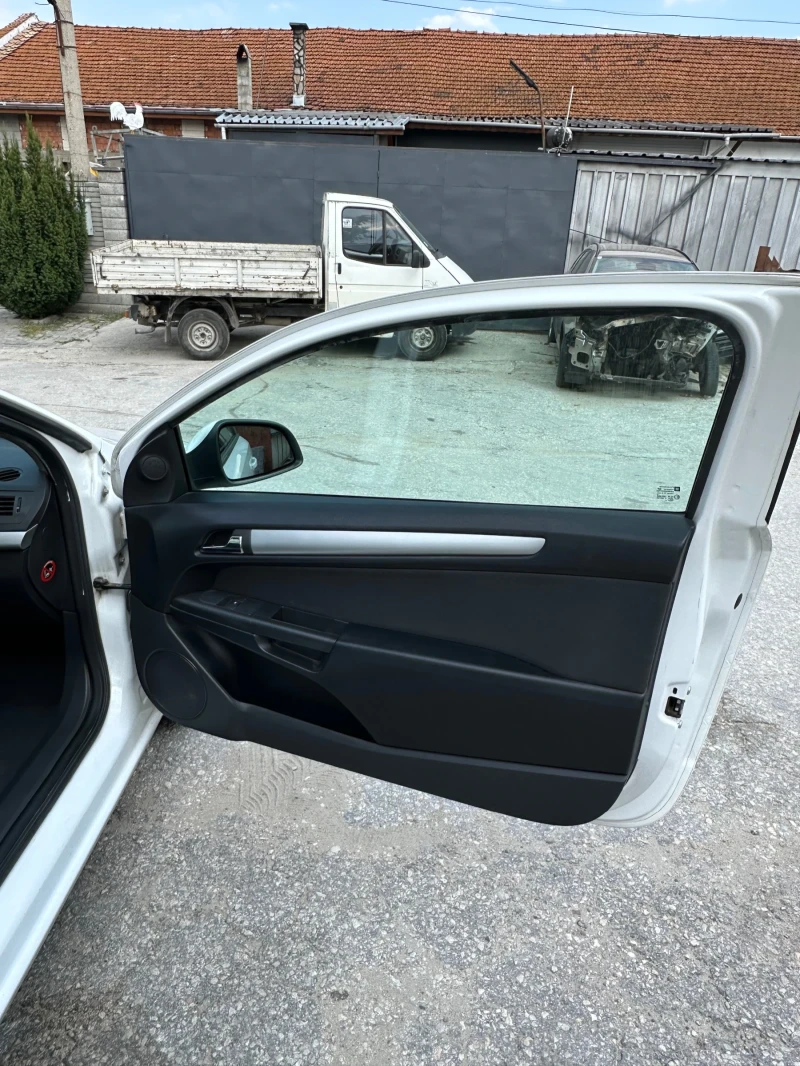 Opel Astra  1.6 101 , снимка 6 - Автомобили и джипове - 52498299
