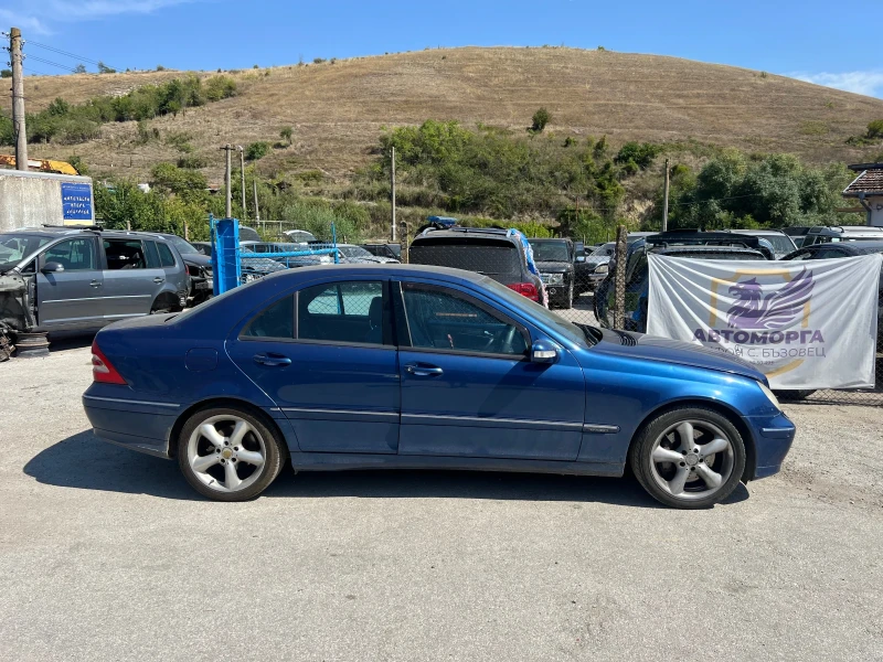 Mercedes-Benz C 200 Компресор , снимка 7 - Автомобили и джипове - 51672315