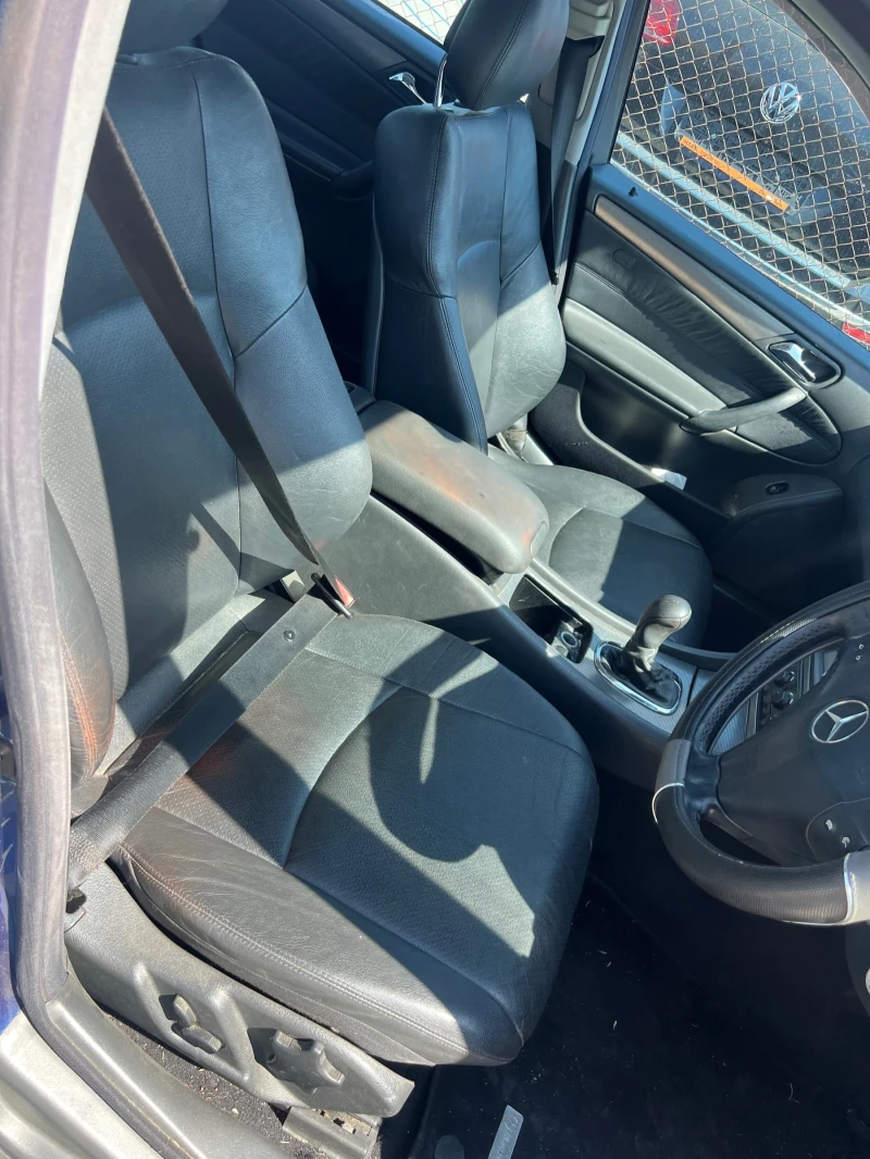 Mercedes-Benz C 200 Компресор , снимка 6 - Автомобили и джипове - 51672315