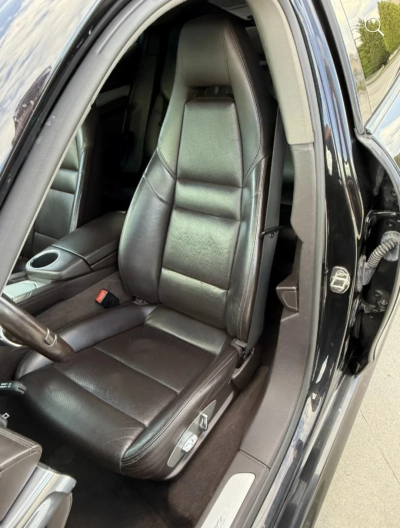 Porsche Panamera 3.0D, снимка 10 - Автомобили и джипове - 52597811