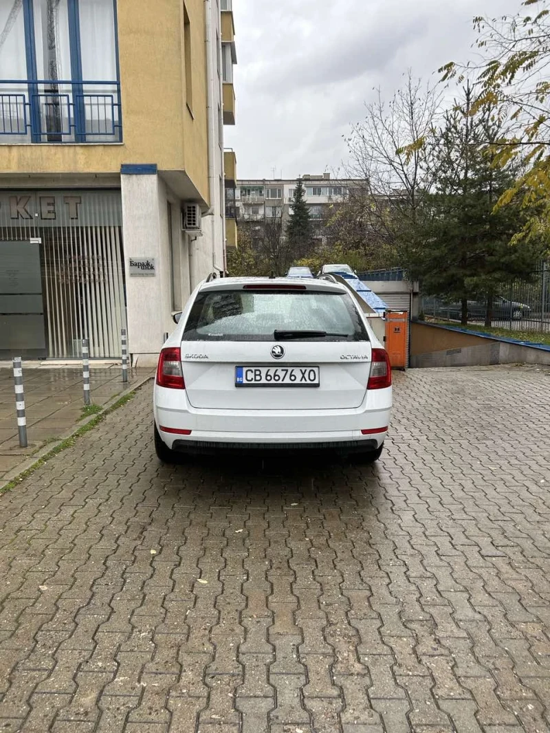 Skoda Octavia 1.6, снимка 4 - Автомобили и джипове - 52559270