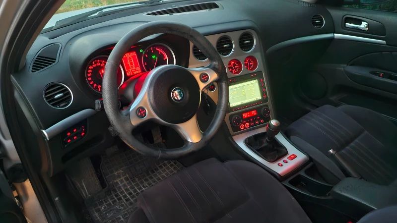 Alfa Romeo 159 sportwagon, снимка 4 - Автомобили и джипове - 52638205