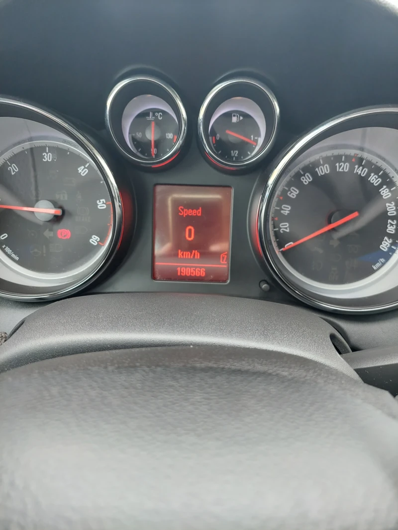 Opel Astra, снимка 9 - Автомобили и джипове - 52666888