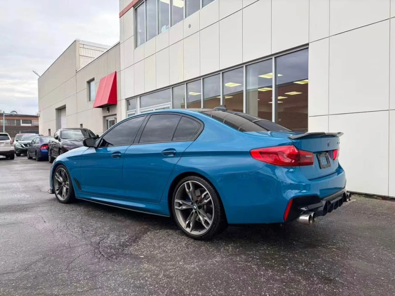BMW 550 * M550I* С РЕГИСТРАЦИЯ&АВТО КРЕДИТ, снимка 4 - Автомобили и джипове - 53363012