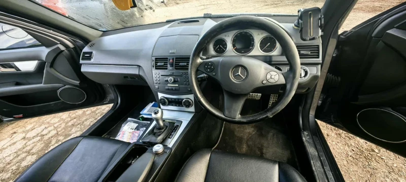 Mercedes-Benz C 220 CDI, снимка 6 - Автомобили и джипове - 53391966