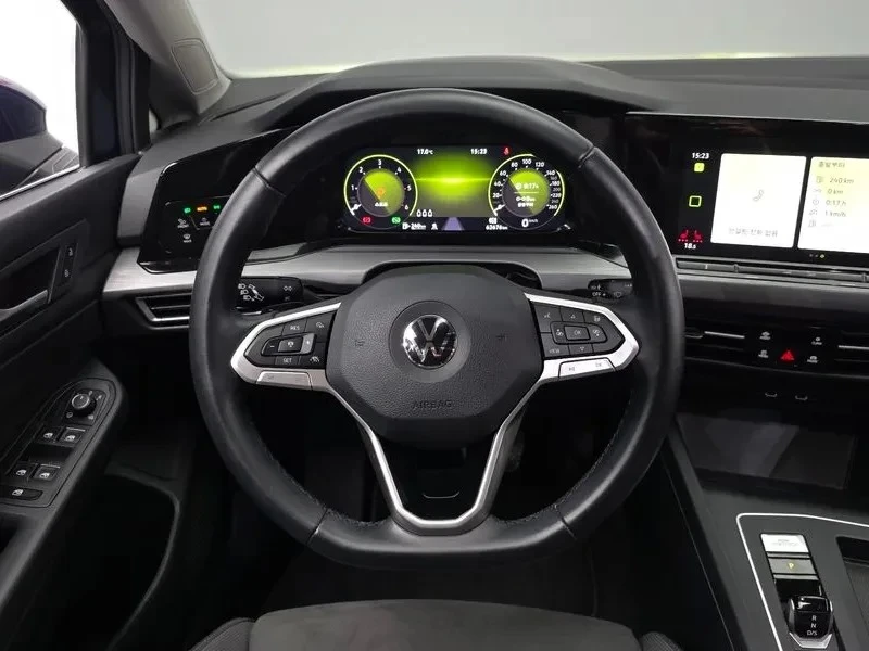 VW Golf 8 | АВТОФИНАНСИРАНЕ | ФИКСИРАНА ЦЕНА ДО БЪЛГАРИЯ, снимка 9 - Автомобили и джипове - 55153202