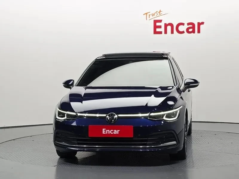 VW Golf 8 | АВТОФИНАНСИРАНЕ | ФИКСИРАНА ЦЕНА ДО БЪЛГАРИЯ, снимка 2 - Автомобили и джипове - 55153202