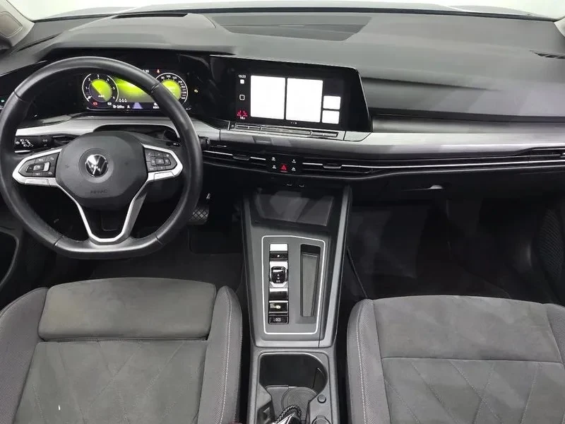 VW Golf 8 | АВТОФИНАНСИРАНЕ | ФИКСИРАНА ЦЕНА ДО БЪЛГАРИЯ, снимка 8 - Автомобили и джипове - 55153202
