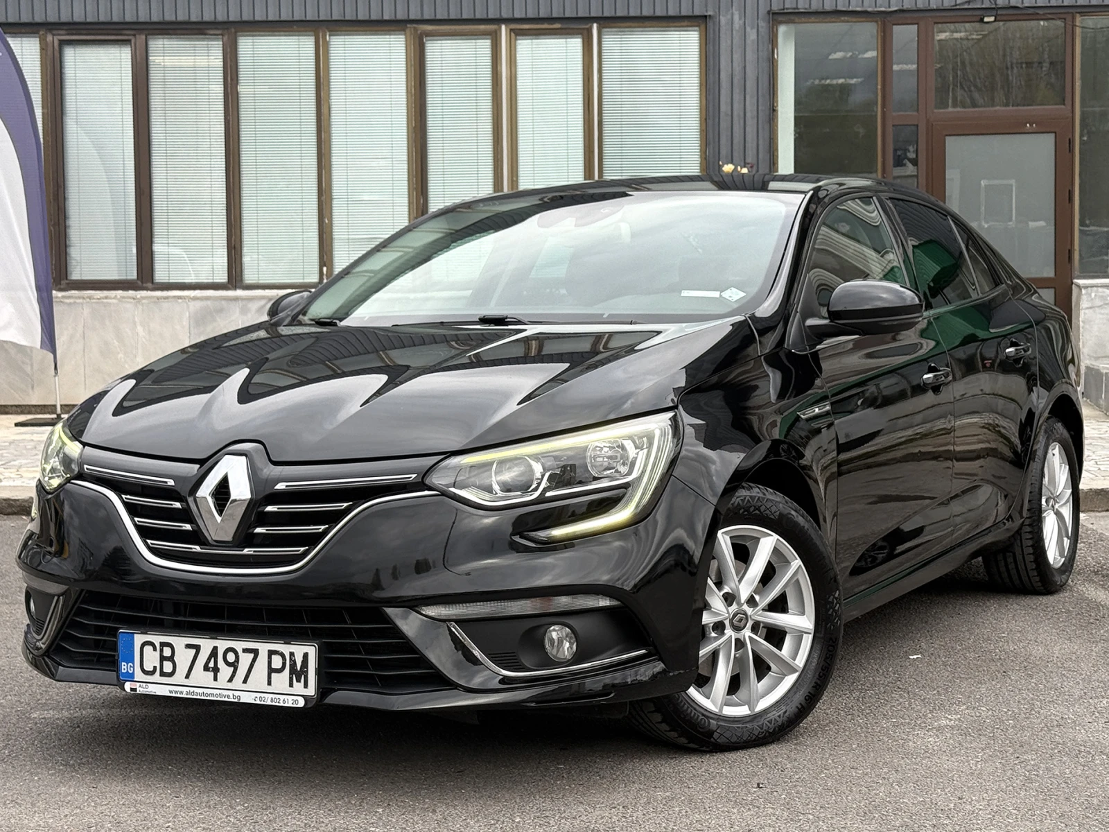 Renault Megane 1.3 TCe 140hp INTENS, снимка 1