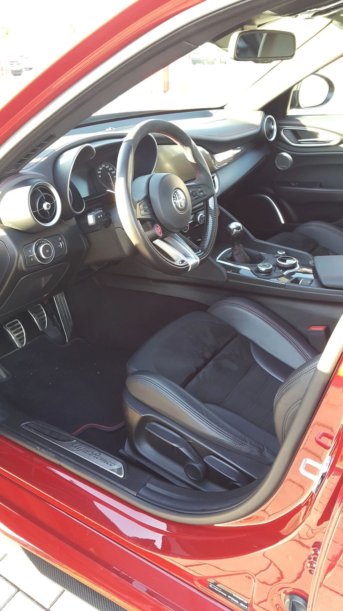 Alfa Romeo Giulia Quadrifoglio 2.9 V6 Twin-turbo Manual 510 .. | Mobile.bg   15