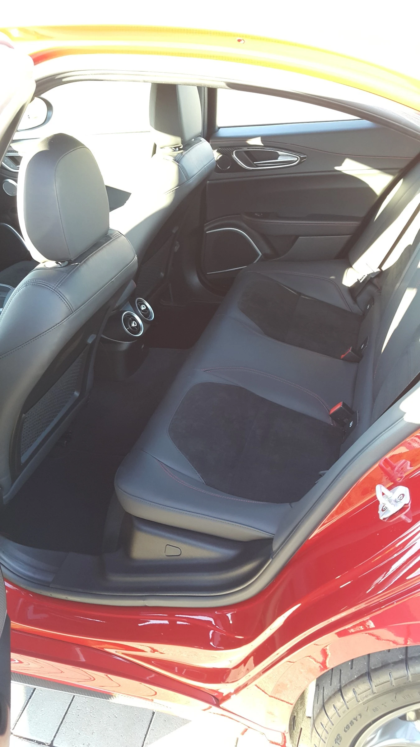 Alfa Romeo Giulia Quadrifoglio 2.9 V6 Twin-turbo Manual 510 .. | Mobile.bg   17