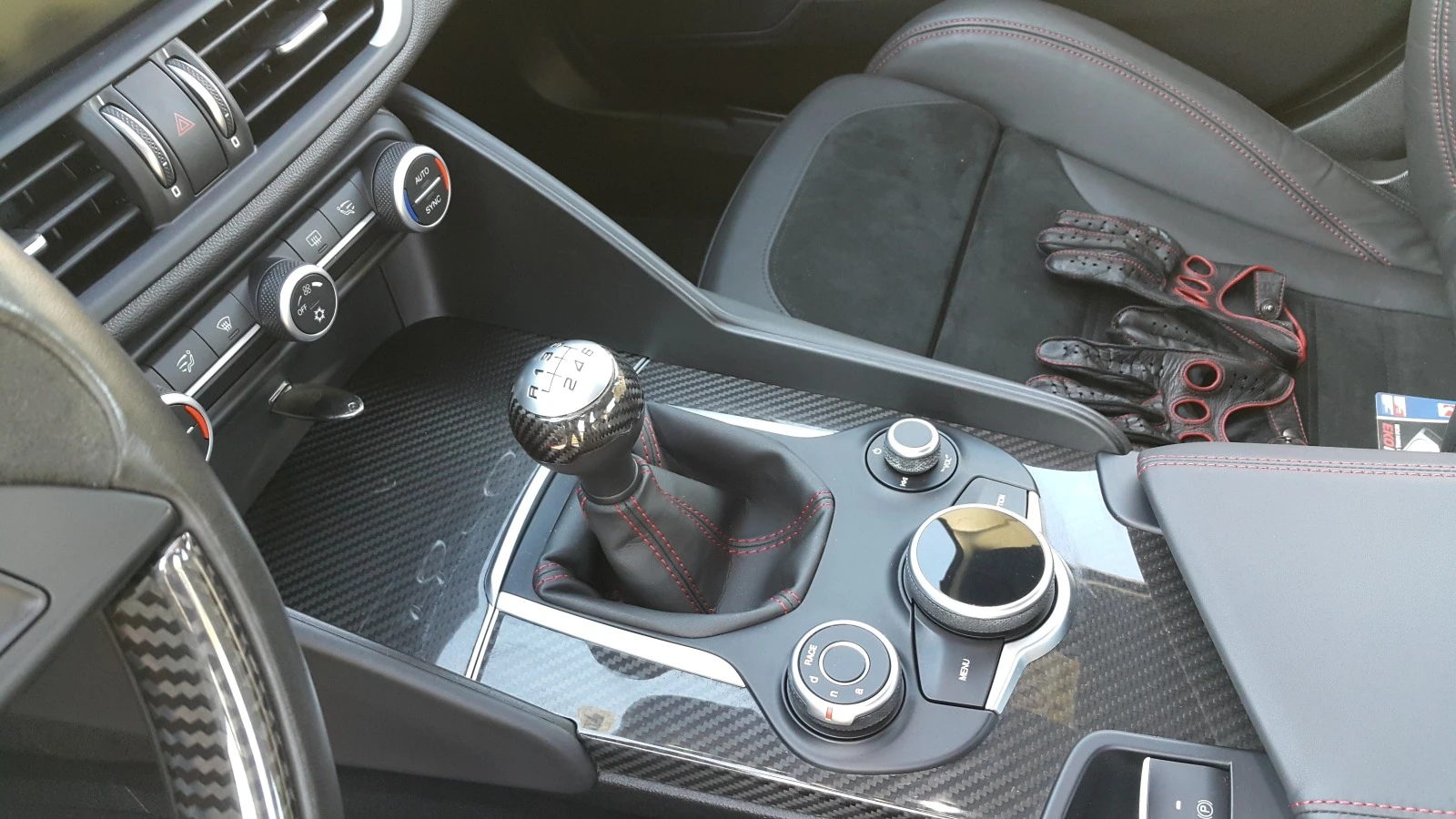 Alfa Romeo Giulia Quadrifoglio 2.9 V6 Twin-turbo Manual 510 .. | Mobile.bg   14