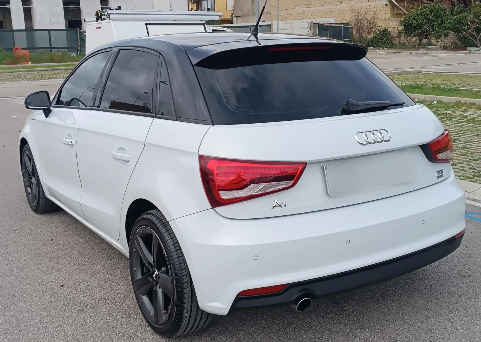 Audi A1 Sportback - изображение 3