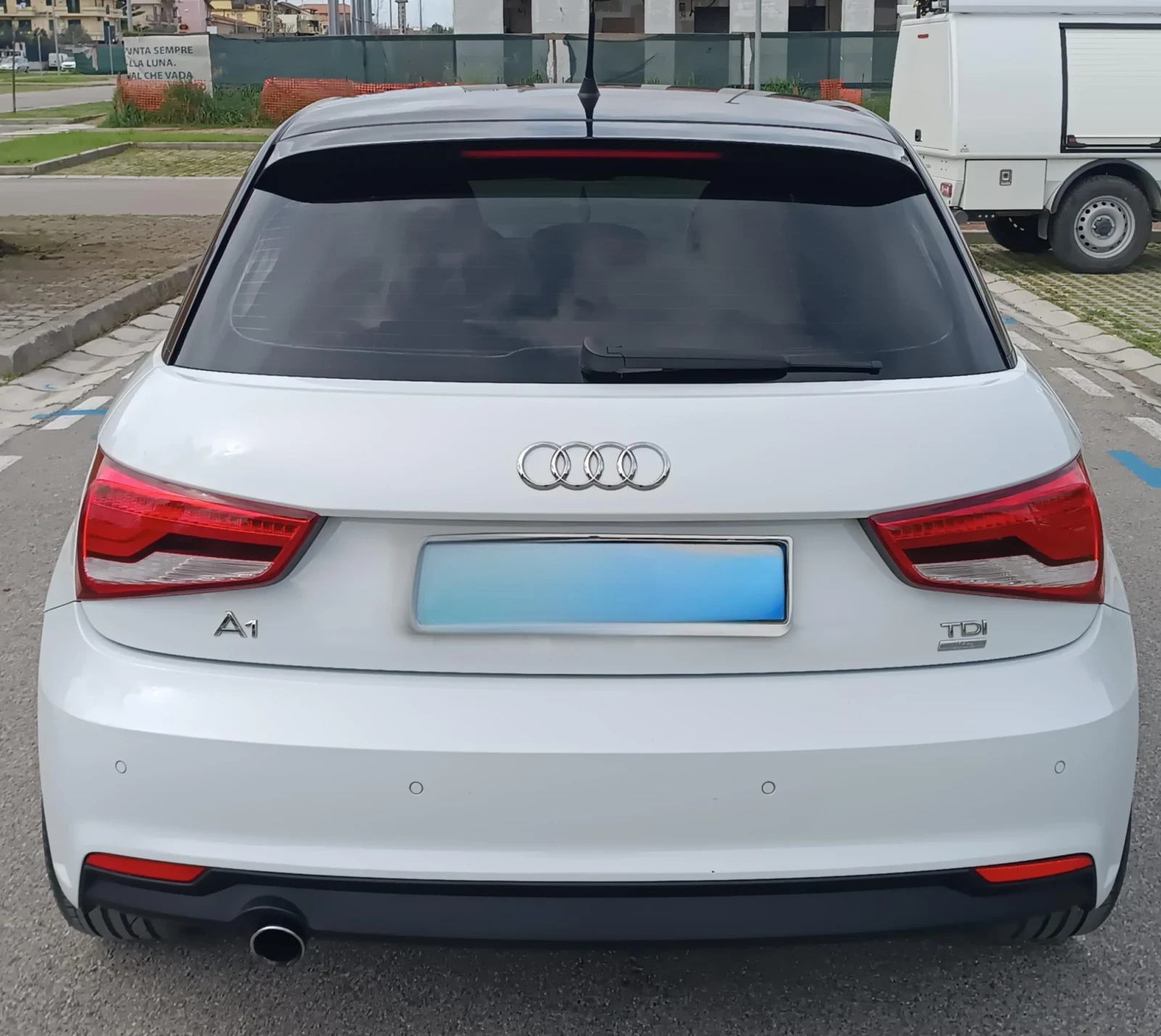 Audi A1 Sportback - изображение 2
