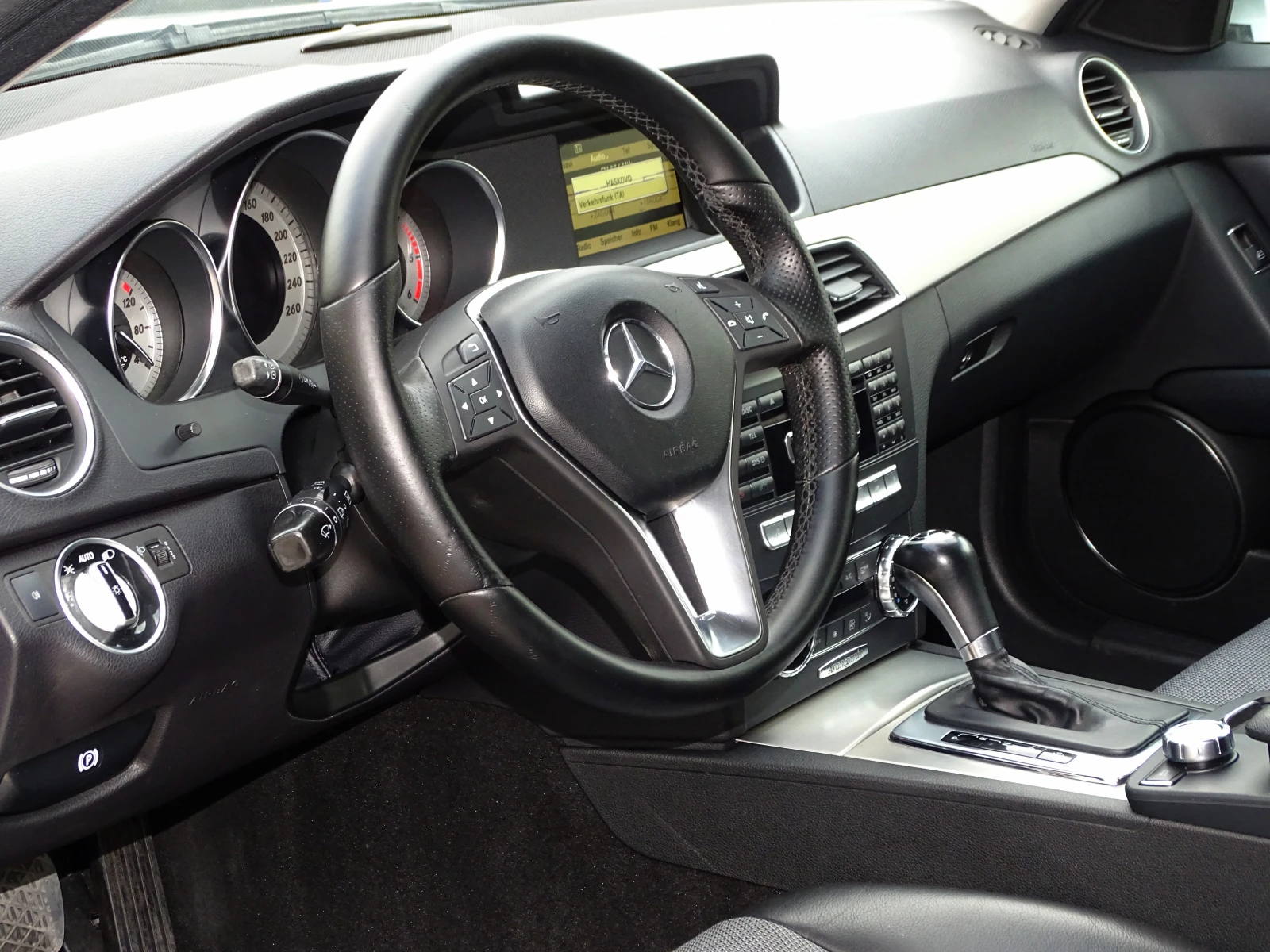 Mercedes-Benz C 220 2.2CDI_AVANTGARDE_Автоматик_*  - изображение 10