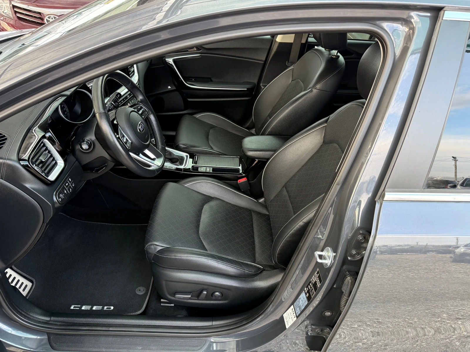 Kia Ceed 1.6 d - изображение 7