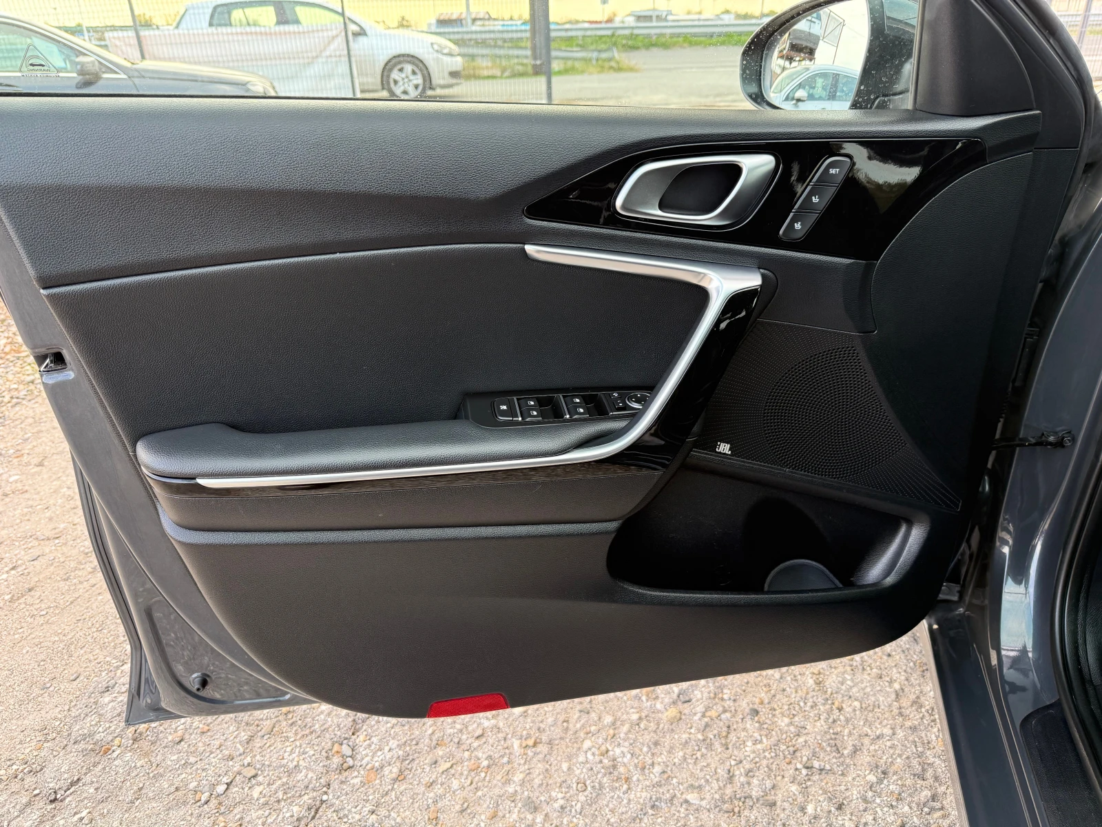 Kia Ceed 1.6 d - изображение 6