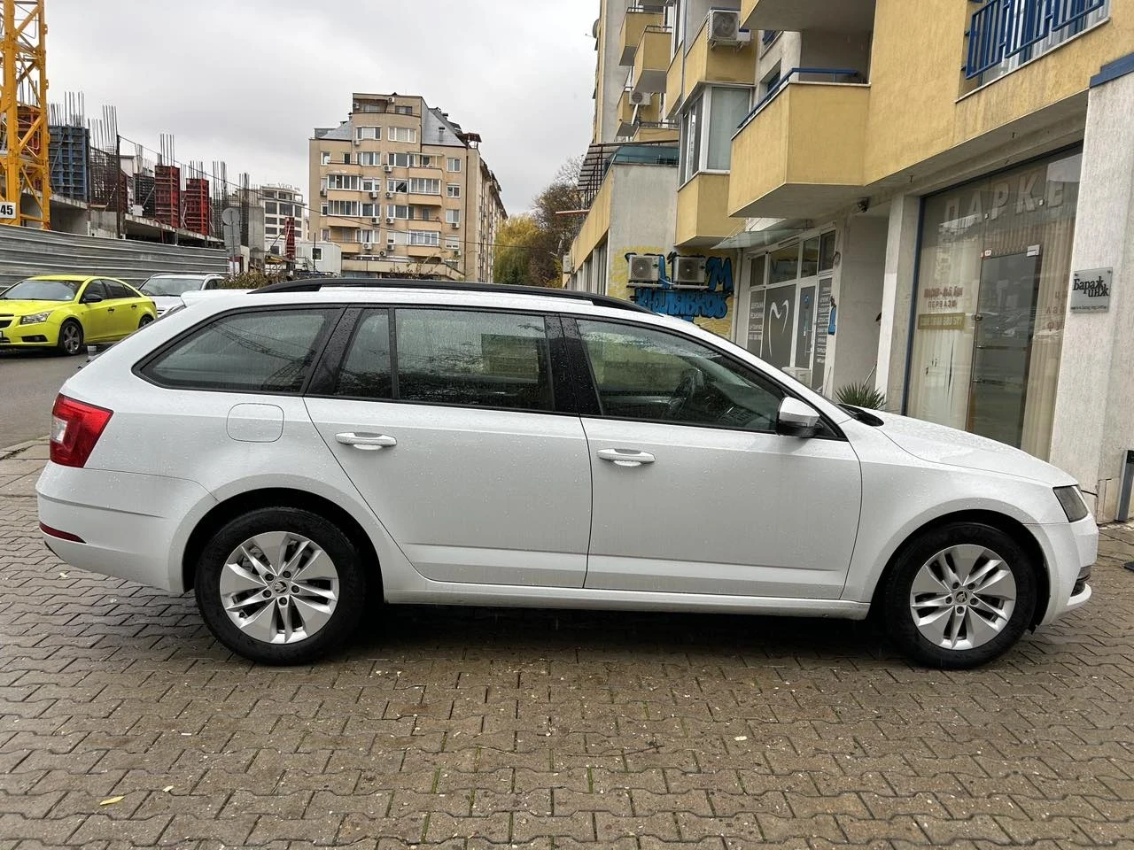 Skoda Octavia 1.6 - изображение 3